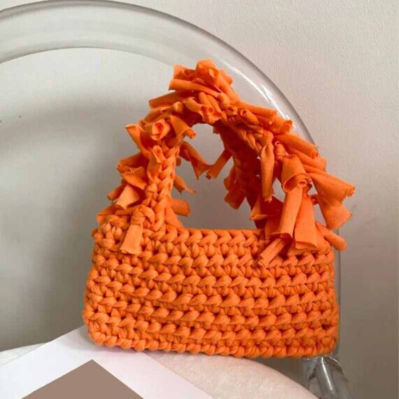 Women'S Bags Holiday - 春と夏の手織り女性のハンドヘルドバッグレジャー小さな新鮮な中空アウト小さなデザインのホリデーバッグ