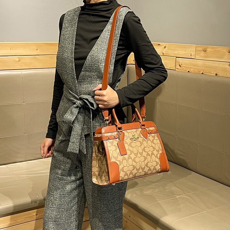 女性用のクラシックでエレガントなクロスボディバッグ、プレミア - Women Bags Premium Brands のレビューと価格