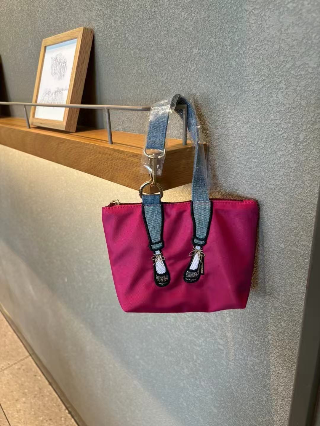 ファッション刺繍入りゼロウォレット防水ナイロン生地バッグ女性 - Women Bags With Wallet のレビューと価格