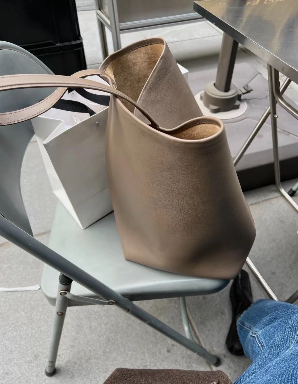 牛革製秋冬バッグ：耐久性があり通気性の良い大容量通勤トートバ - Women Bags Leather のレビューと価格