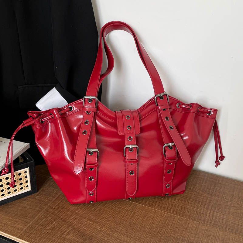 Y2Kゴシックリベット調節可能ストラップショルダーバッグ人気 - Women Bags Sale のレビューと価格