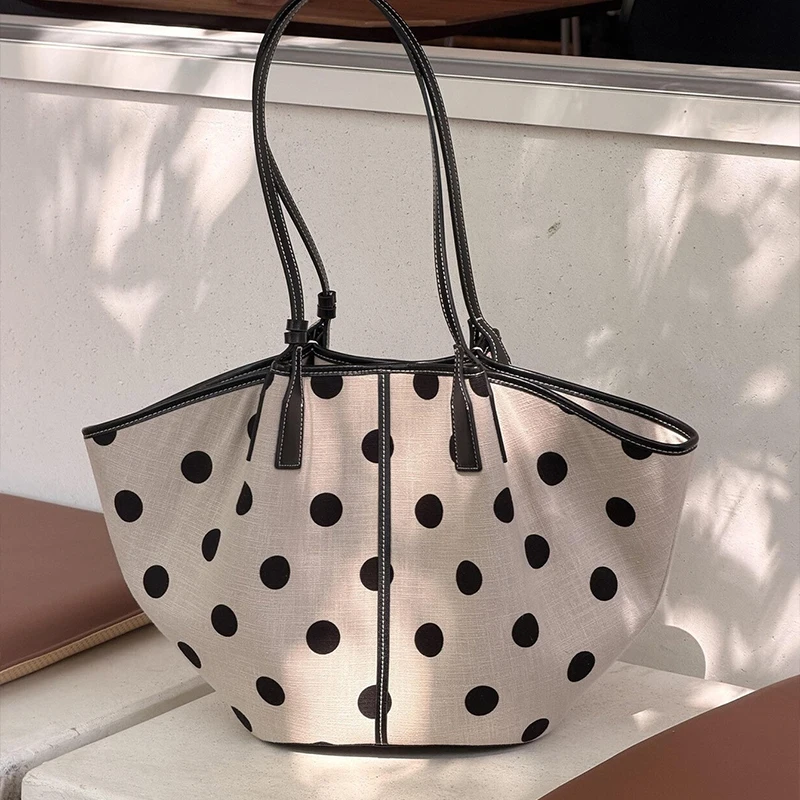 フランス製手織りショルダーバッグ エレガントなカラーブロッキ - Woven Straw Bag のレビューと価格