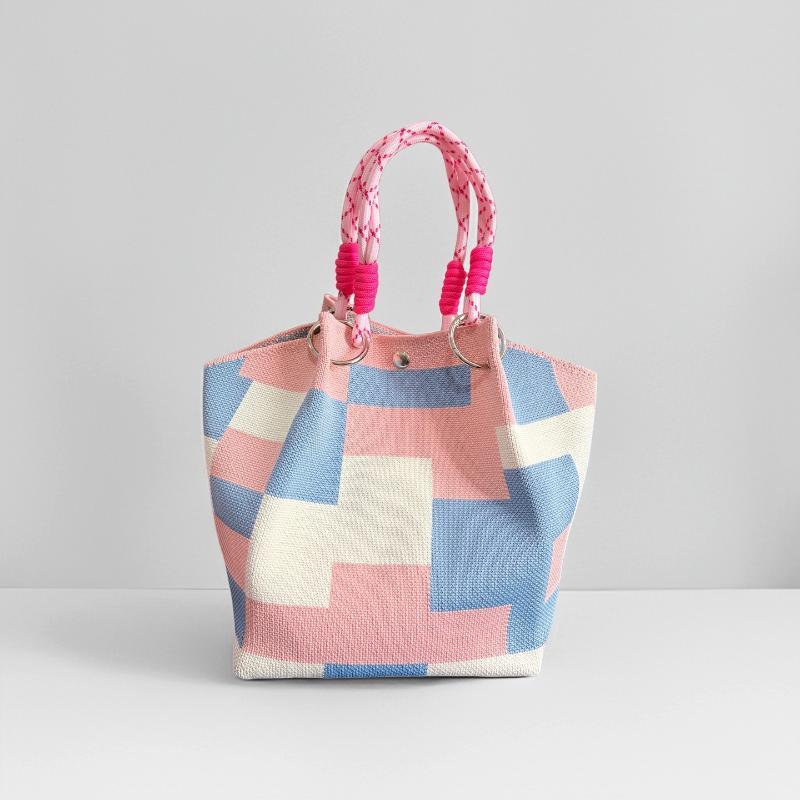 ホットセール中！スタイリッシュなプリントと丈夫なハンドルが特 - Women Bags Sale のレビューと価格